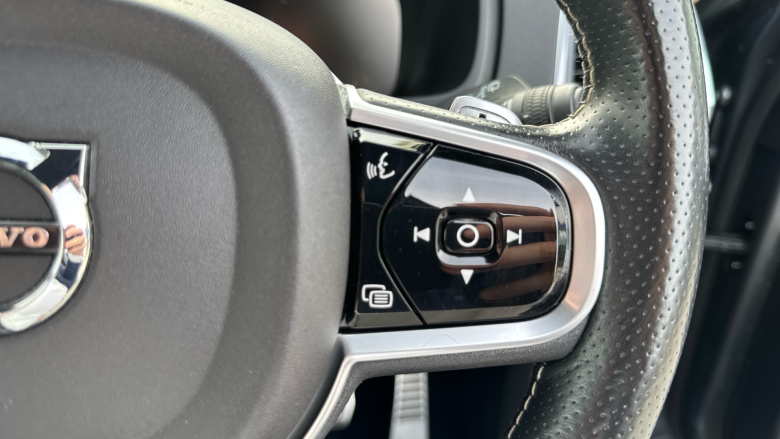 Volvo Xc90 2.0 D5 PowerPulse R DESIGN 5dr AWD Geartronic Diesel Estate